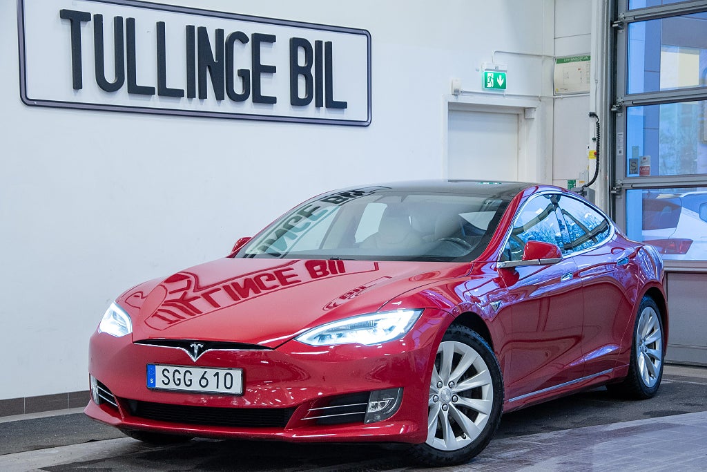 Tesla Model S 75D 333HK B-Kamera Läder AutoPilot Pano Välvårdad MOMS