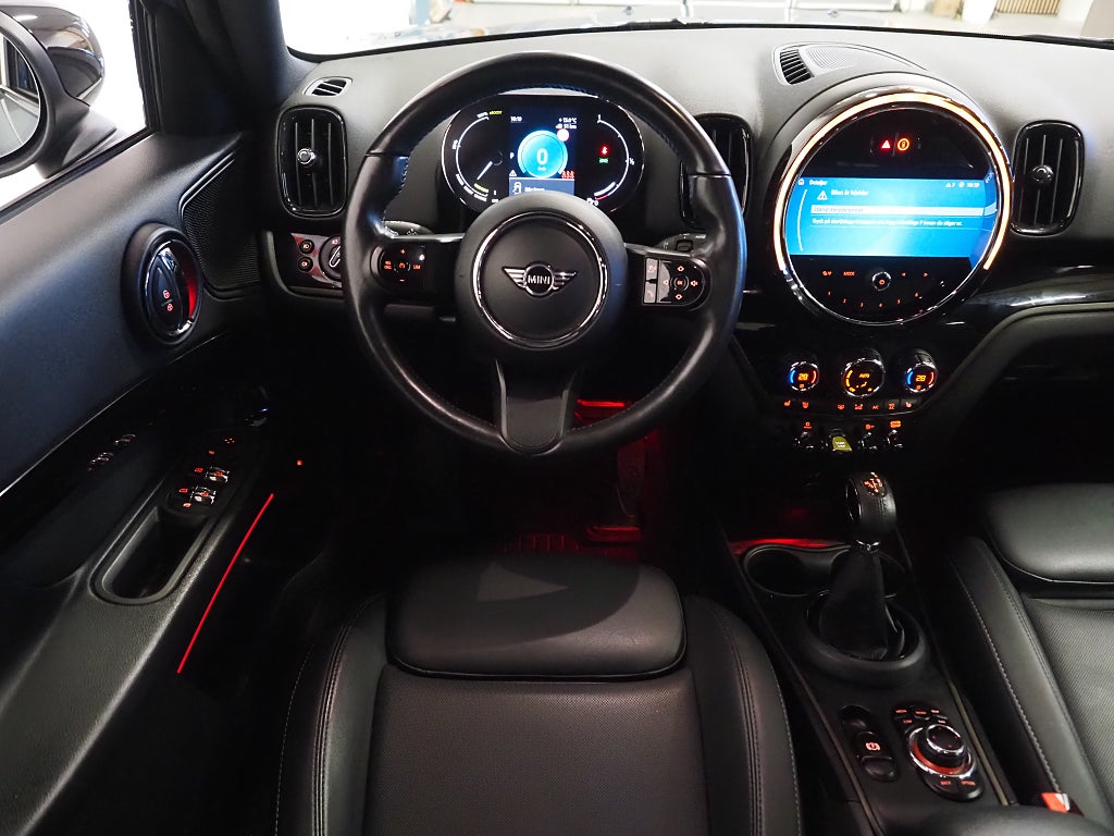 MINI Countryman Cooper SE ALL4 220hk Steptronic |Backkamera|Navi|