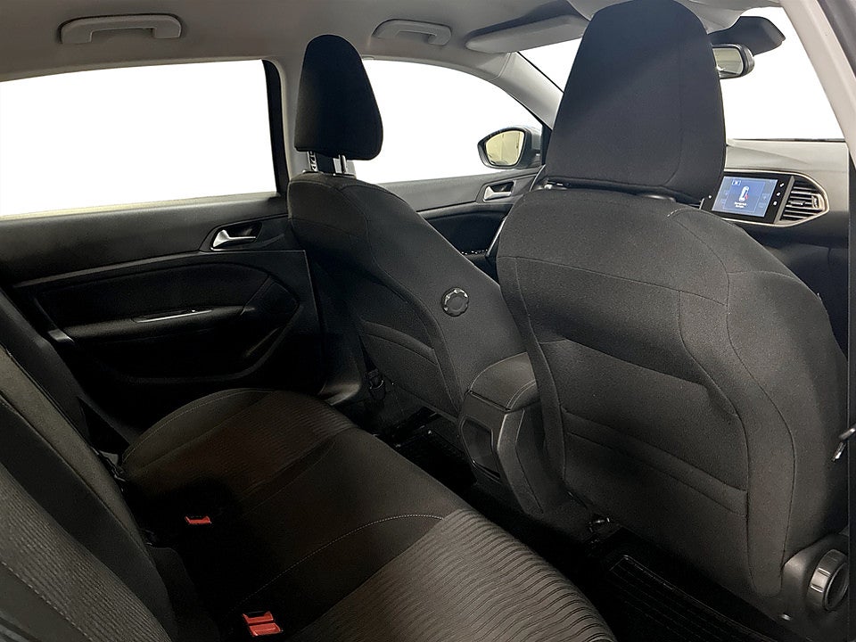 Bild på Peugeot 308 308 5D Active 1.6 e-HDi 115hk
