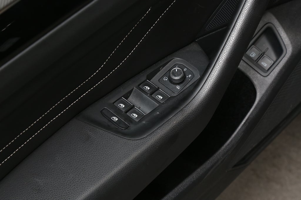 Volkswagen Arteon eHybrid Shooting Brake 218hk R-Line Värmare Drag 2022