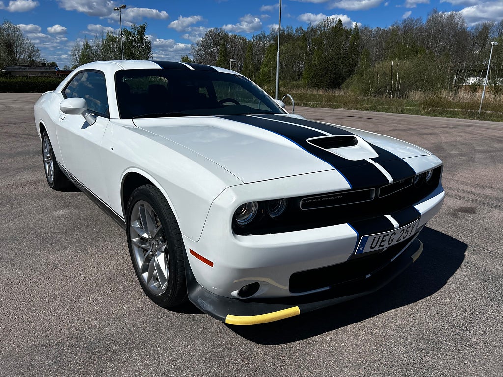 Dodge Challenger 3.6 V6 AWD TorqueFlite | Blå Klädsel | Ny besiktad 