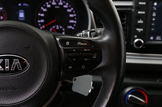 Halvkombi Kia Rio 16 av 24