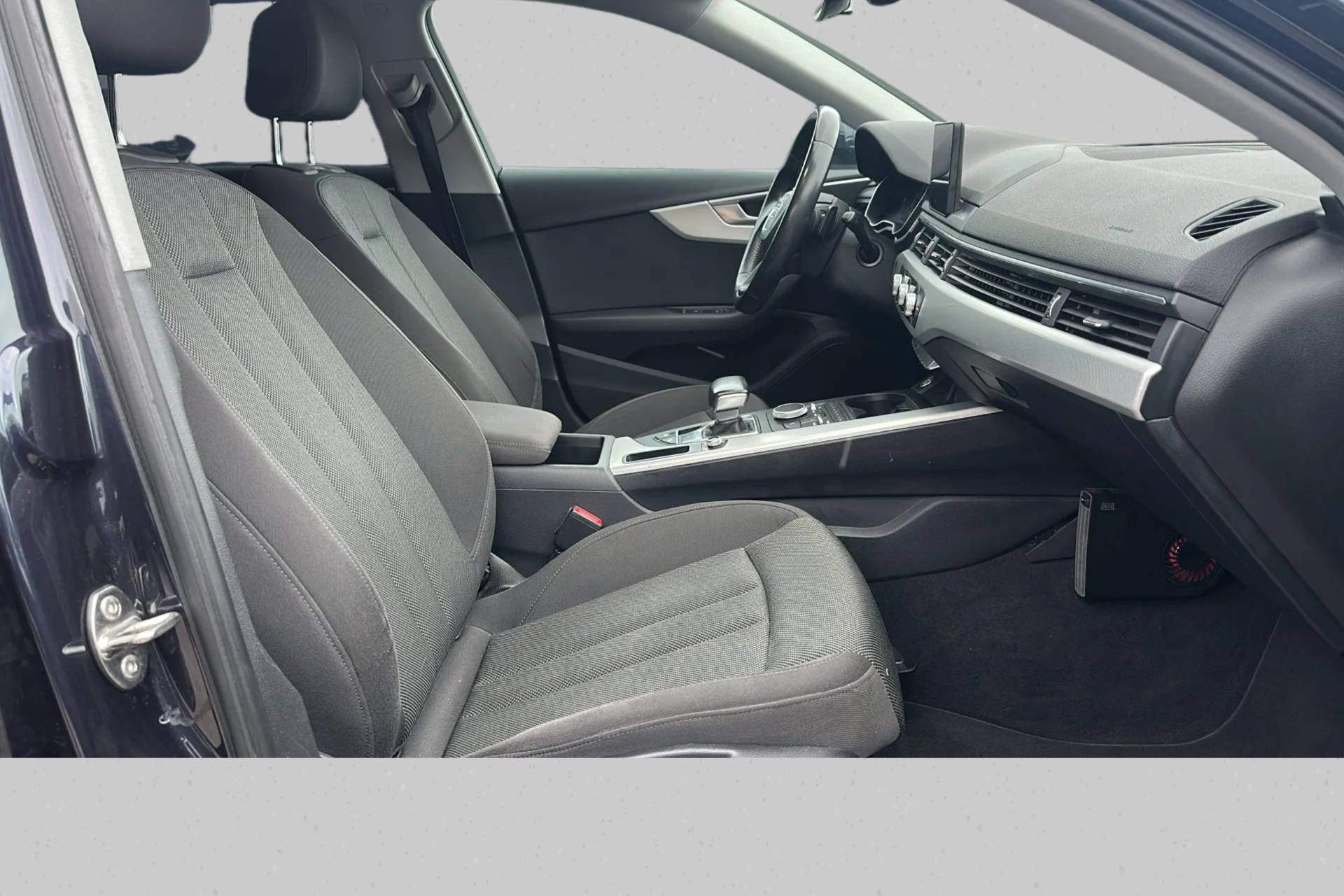 Audi A4 2016, kuva 7/48