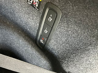Volvo XC40 T4 AWD R-Design S&V-hjul/Drag/Kamera/Navi/Pvärm/ – bild 21