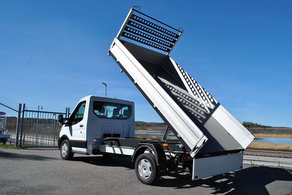Ford Transit 350 s-cab M6 med 3-Vägs Tipp 