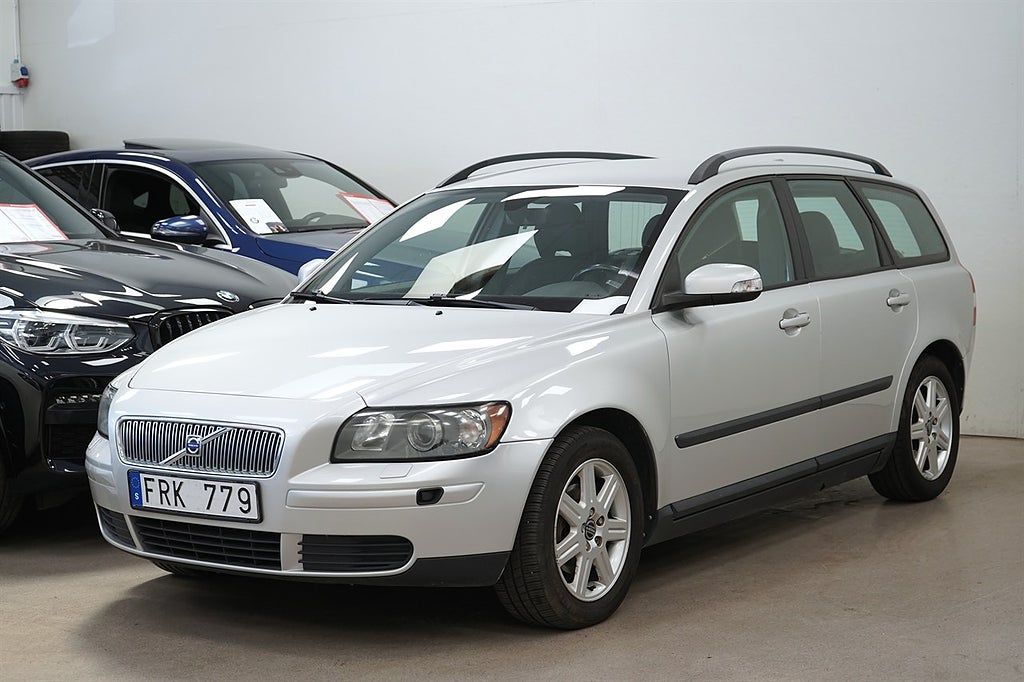 Volvo V50 1.8 F DRAG KOMPLETT S-BOK BESIKTAD NYSERVAD