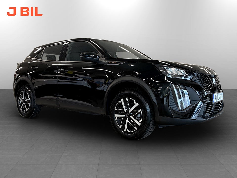 Peugeot 2008 Style Winter Edition 1.2 PT 100hk B-KAMERA NAVI