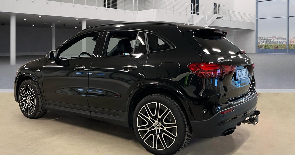Mercedes-Benz GLA 250 e AMG Premium - bild 2