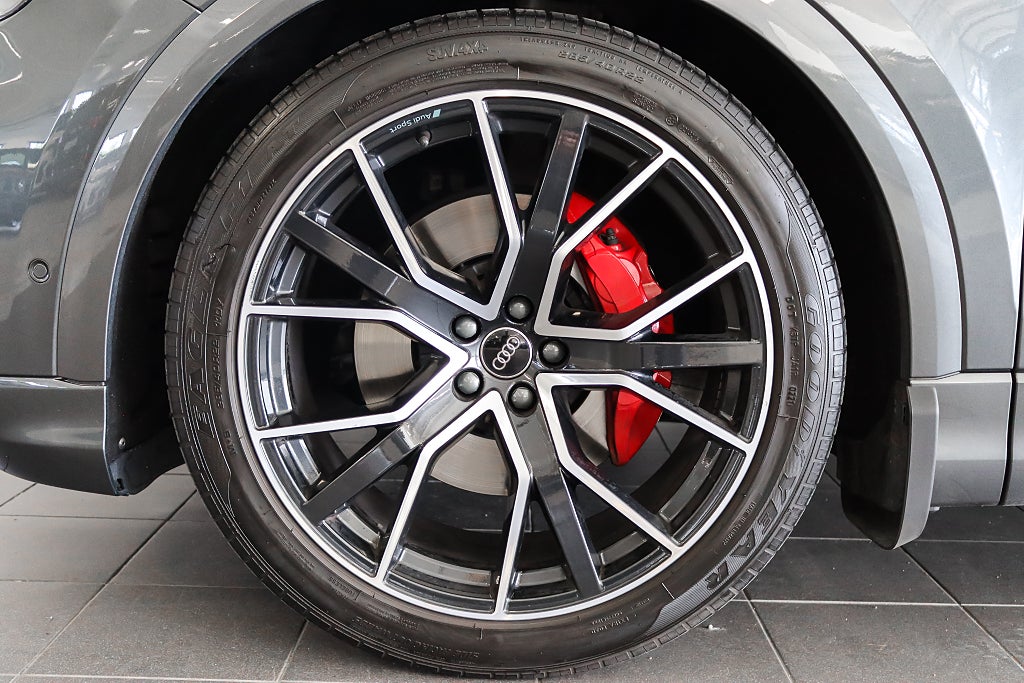 Audi Q8 50 TDI Quattro S Line B&O Panorama Matrix Värmare