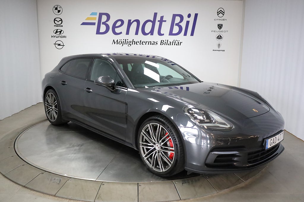 Porsche Panamera 4 Sport Turismo / Panorama/ Sportchrono