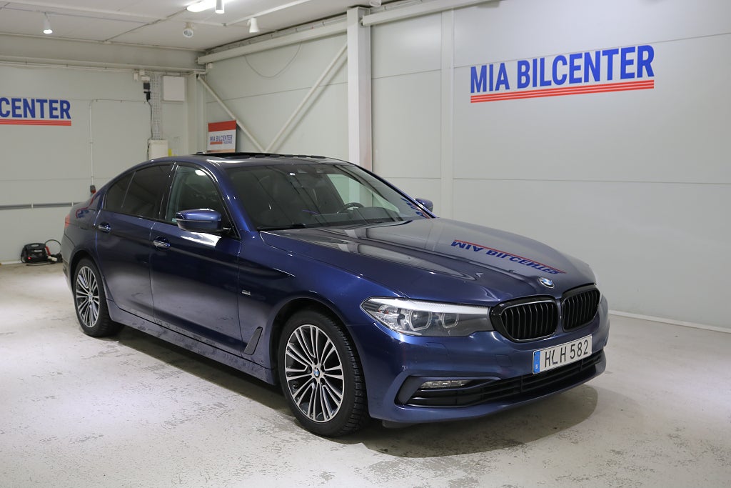 BMW 520d xDrive  Sport Line/ Taklucka /AppCarplay/ Euro 6