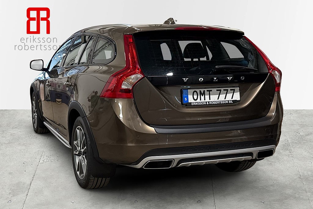 Volvo V60 Cross Country D4 AWD Geartronic Summum VOC Dieselvärmare