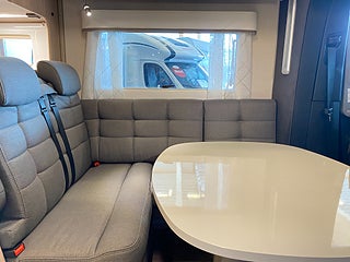 Husbil-halvintegrerad Kabe TMRX 780 LXL 30 av 33