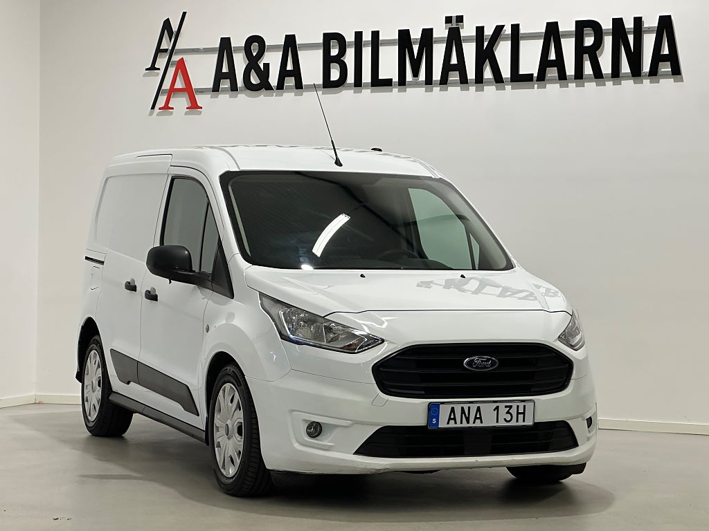 Ford transit Connect 220 1.5 Kamera / MOMS / D-värm / Inredning