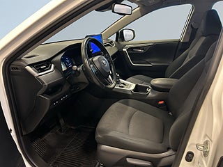 Toyota RAV4 Hybrid AWD MOMS/SoV-Däck/Drag/Adap Fart/Rattvärm/Kamera – bild 7