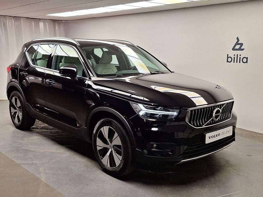 Volvo XC40 Recharge T4 Inscription Expression / Harman Kardo, Sensorer fram