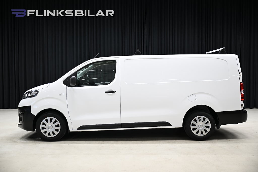 Opel Vivaro 2.0 122HK Automat|Lång|Drag|Värmare|Backkamera|EnÄgare