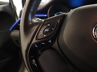 SUV Toyota C-HR 19 av 20