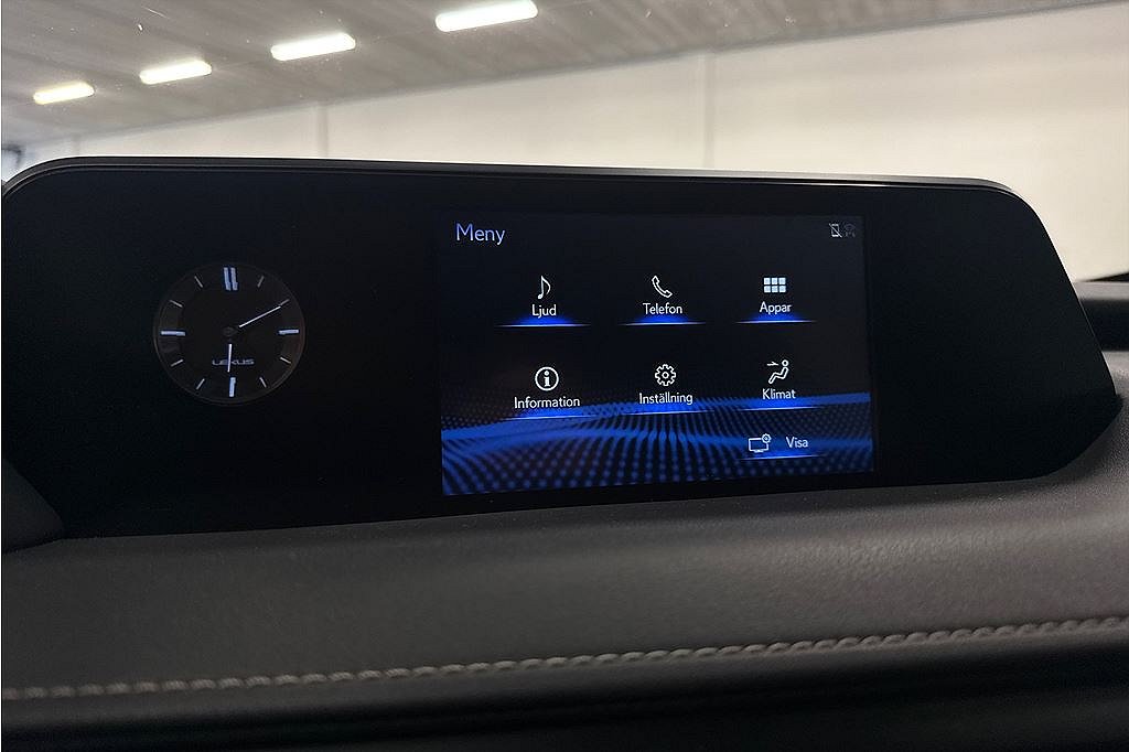 Lexus UX UX250H CVT 178HK, 3 brukare
