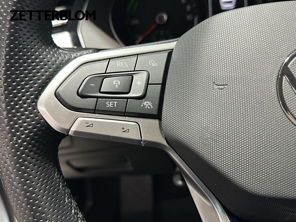 Kombi Volkswagen Passat 16 av 20