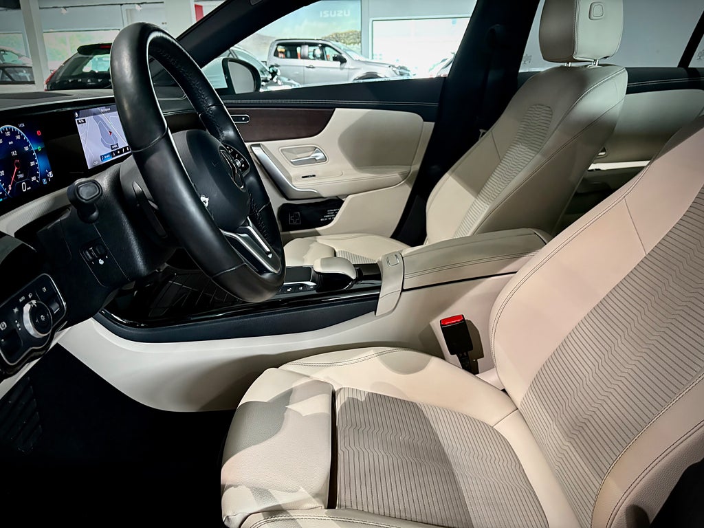 Mercedes-Benz CLA 200 Shooting Brake 7G-DCT Krok - bild 8