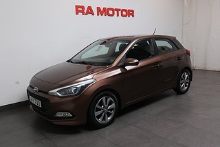 Halvkombi Hyundai i20 1 av 18