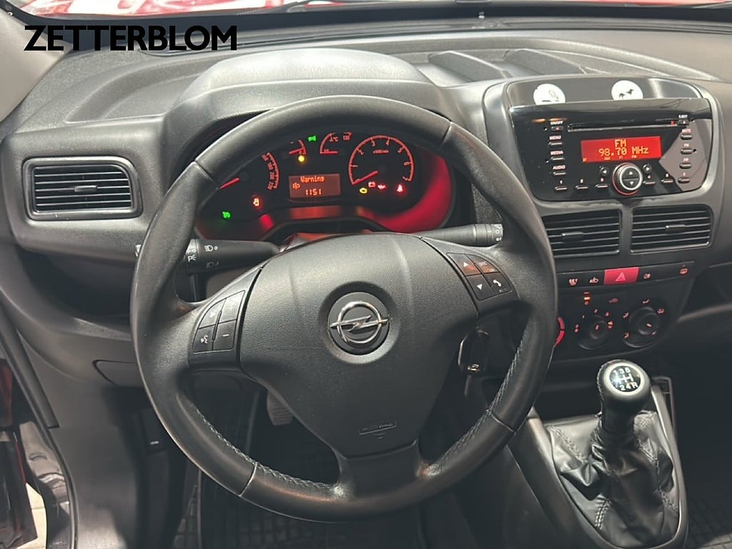 Transportbil - Skåp Opel Combo 12 av 17