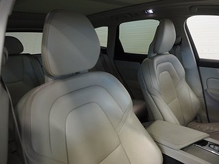 SUV Volvo XC60 10 av 26
