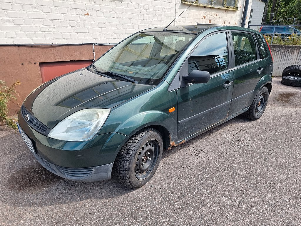 Ford Fiesta 5-dörrar 1.3 Euro 4,Kamkedja, Nybesiktigad 