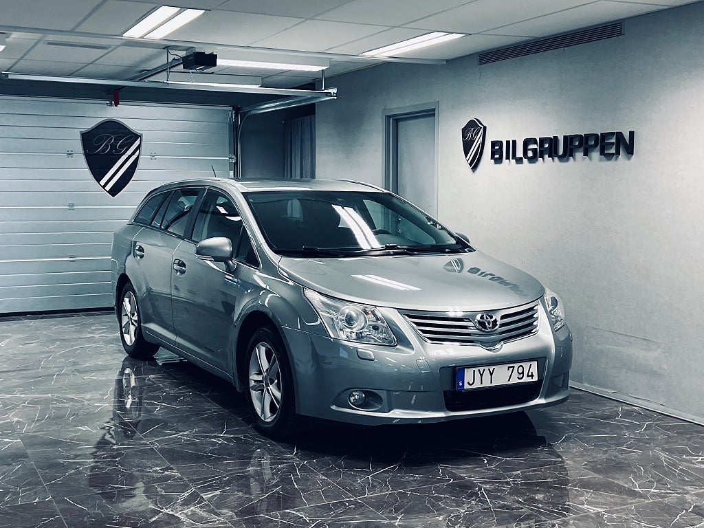 Toyota Avensis 2.0 152hk Business|Drag|Motorvärmare|Nybesiktigad|