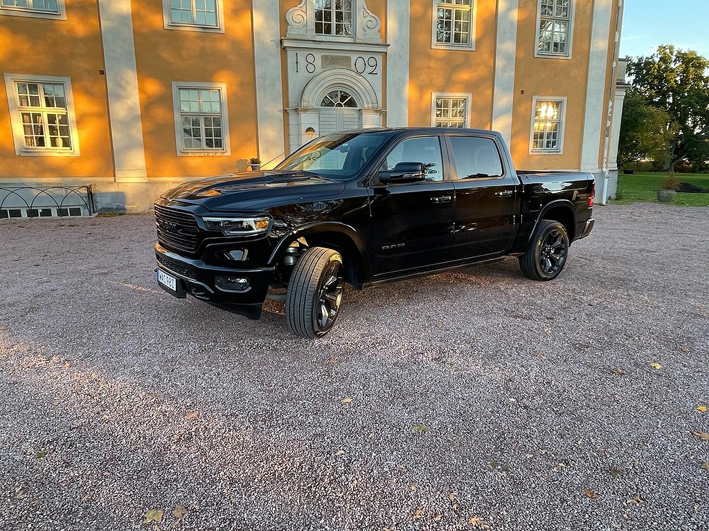 Dodge  RAM Limited Night Edition RAMBOX/DUAL TAILG 