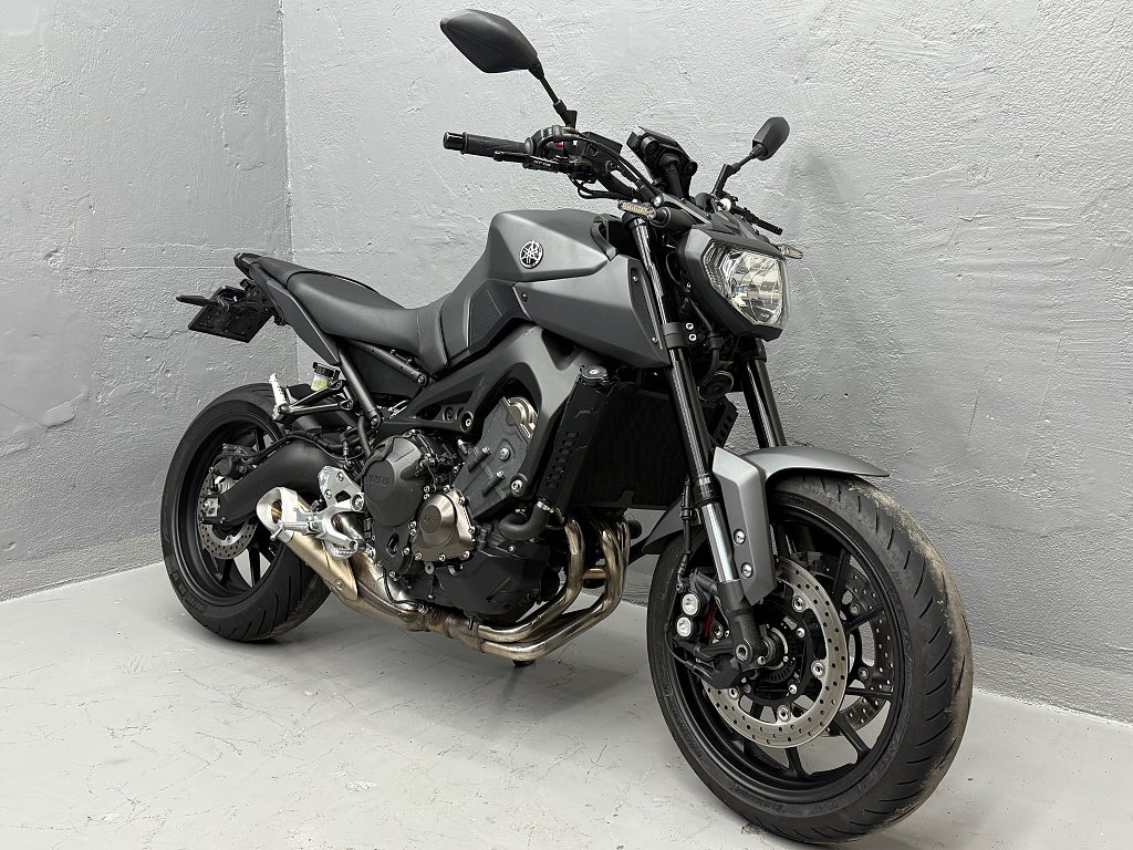 Yamaha MT-09 