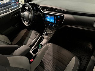 Toyota Auris Touring Sports Hybrid e-CVT Kamera Kamkedja SoV