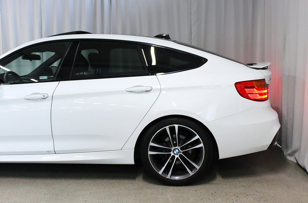BMW 320D 184HK, Gran Turismo M Sport, Drag, Panorama, Navi, Skin