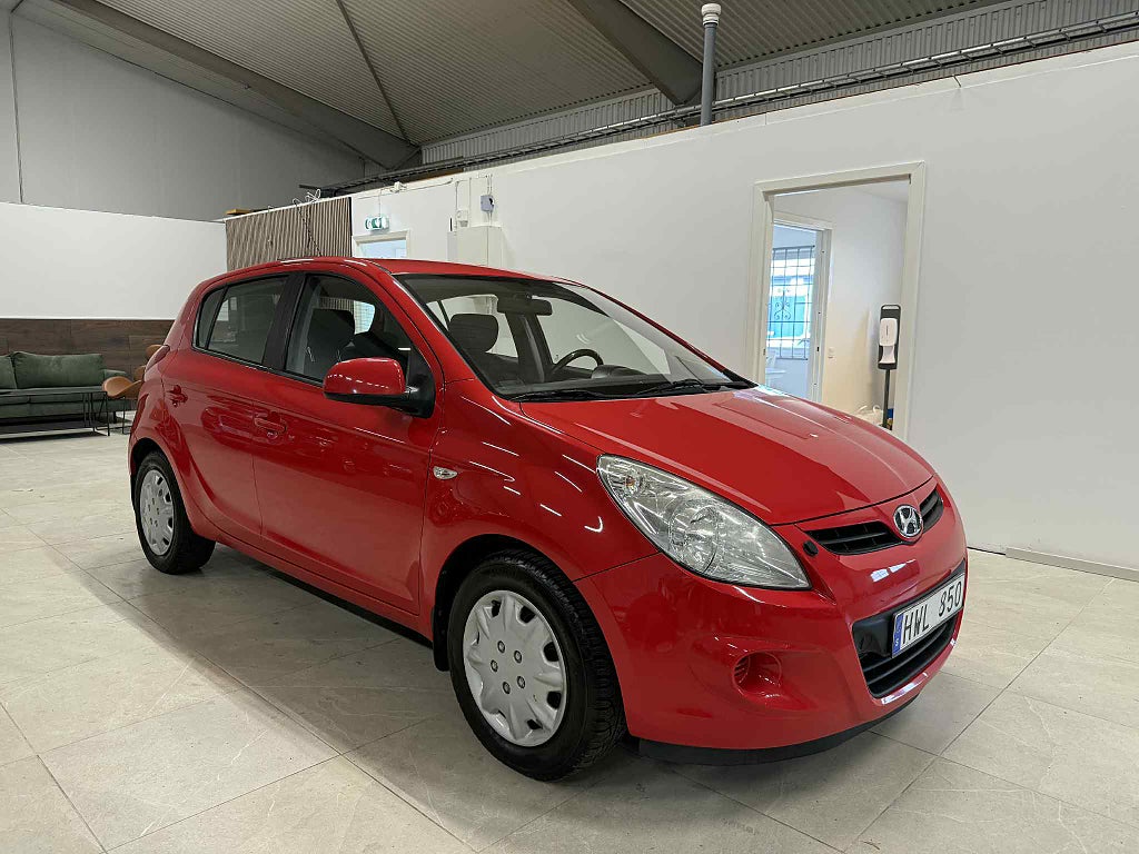 Hyundai i20 5-dörrar 1.4 Select / Motorvärmare / AUX