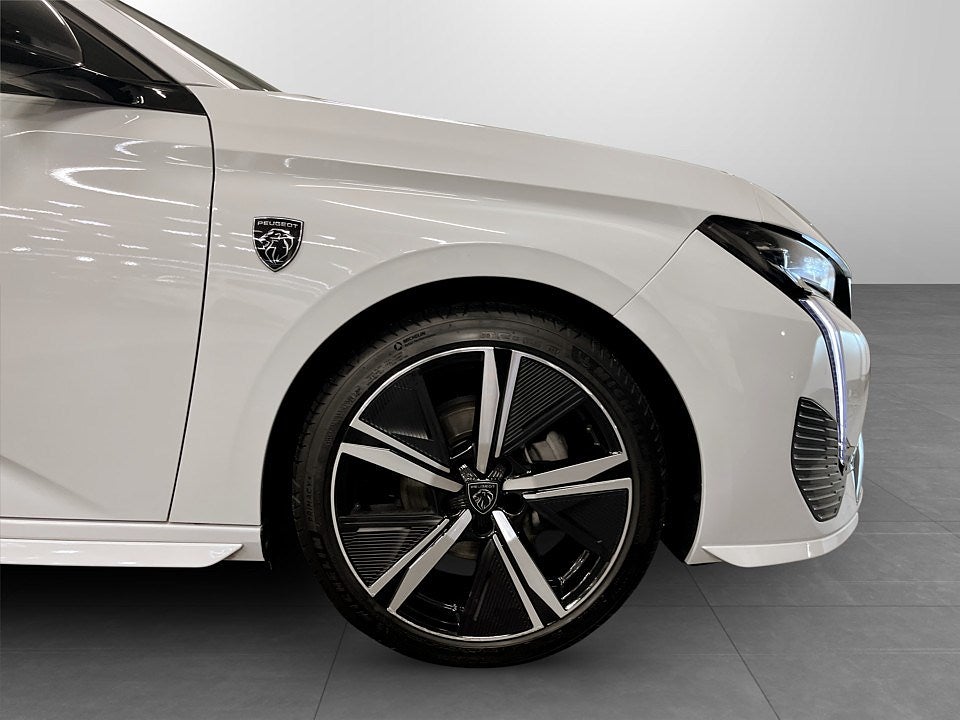 Bild på Peugeot 308 5D GT 1.2 PT 130hk Aut - EN ÄGARE, B-KAMERA