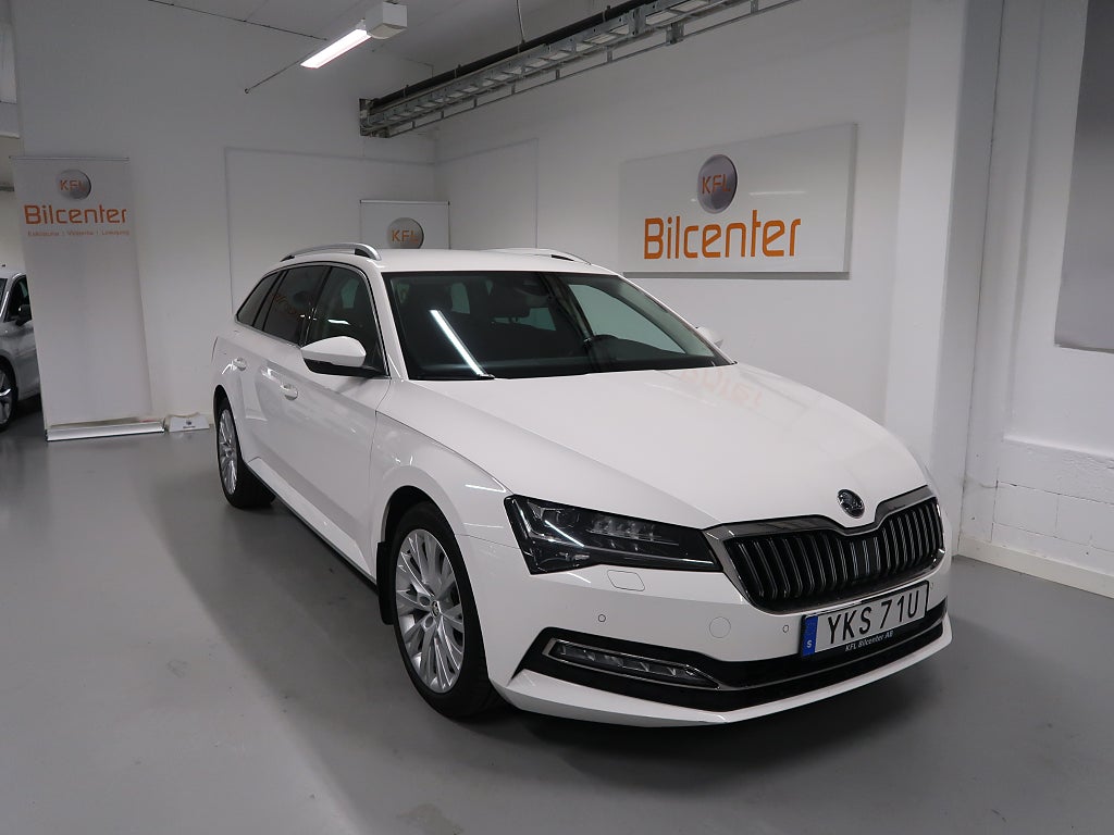 Skoda Superb Kombi 2.0 TDI 4x4 Style 200hk V-Däck ingår Drag-Kam-Vär