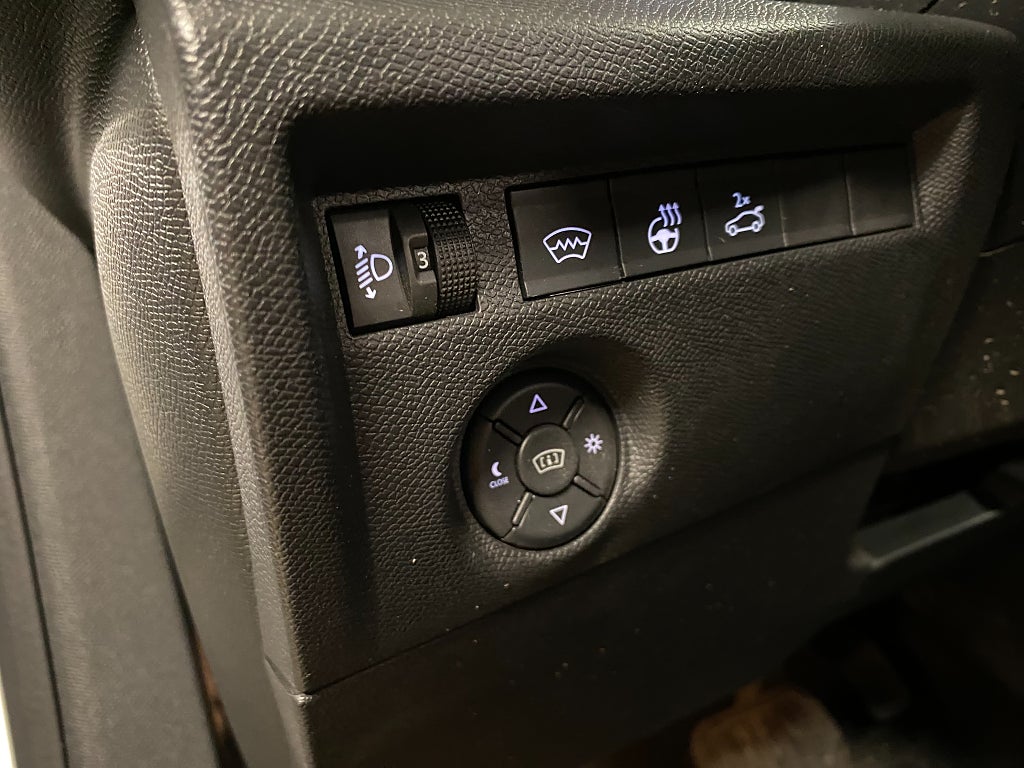 Bild på Citroën C4 X SHINE 1.2 PureTech 130hk AUT