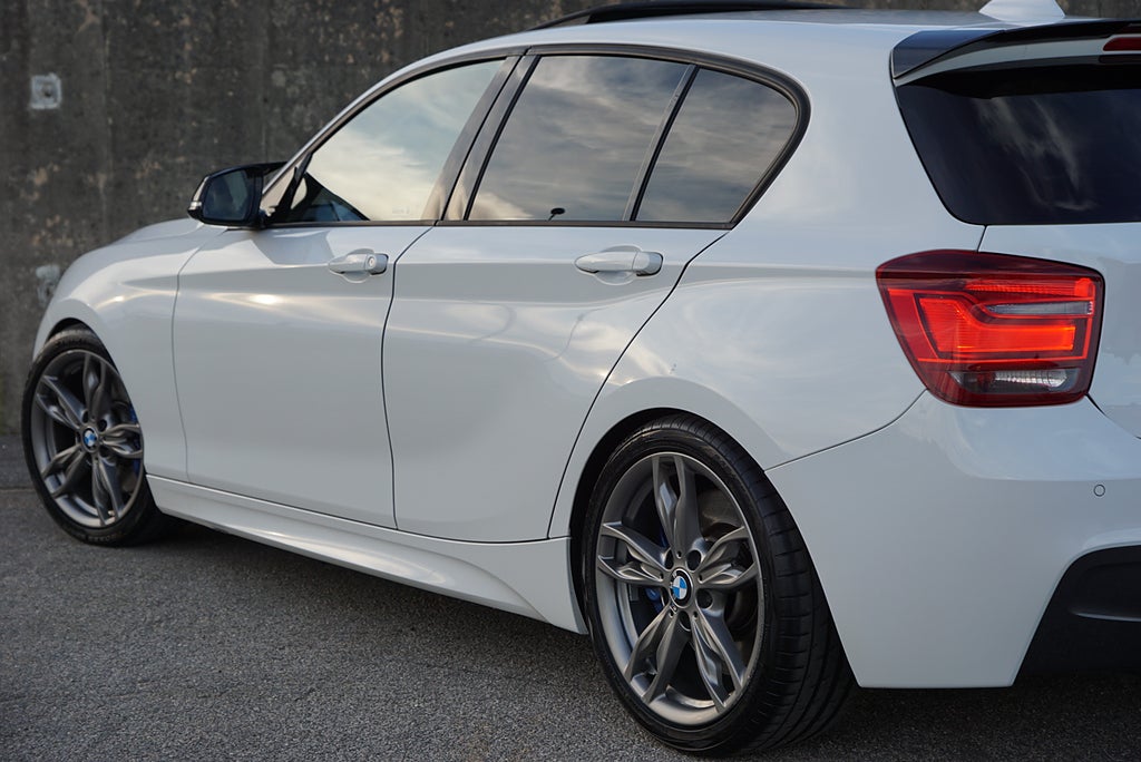 BMW M135i xDrive 320hk|H&K|Lucka|Navi|Keyless|H&R|SE SPEC|
