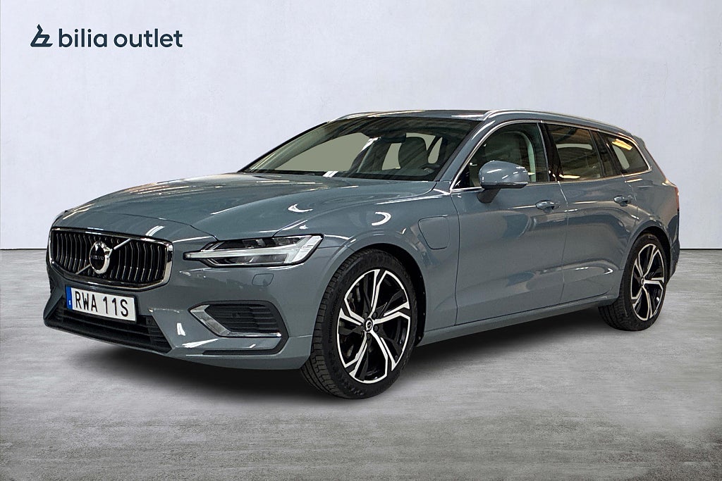 Volvo V60 Recharge T6 Core Edition 350hk Drag Carplay Backkamera