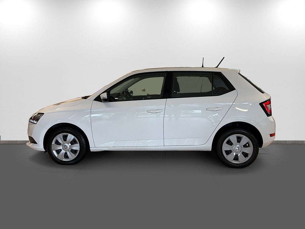 Skoda Fabia Ambition 1.0 TSI 110 HK AUT / Dragkrok – bild 2