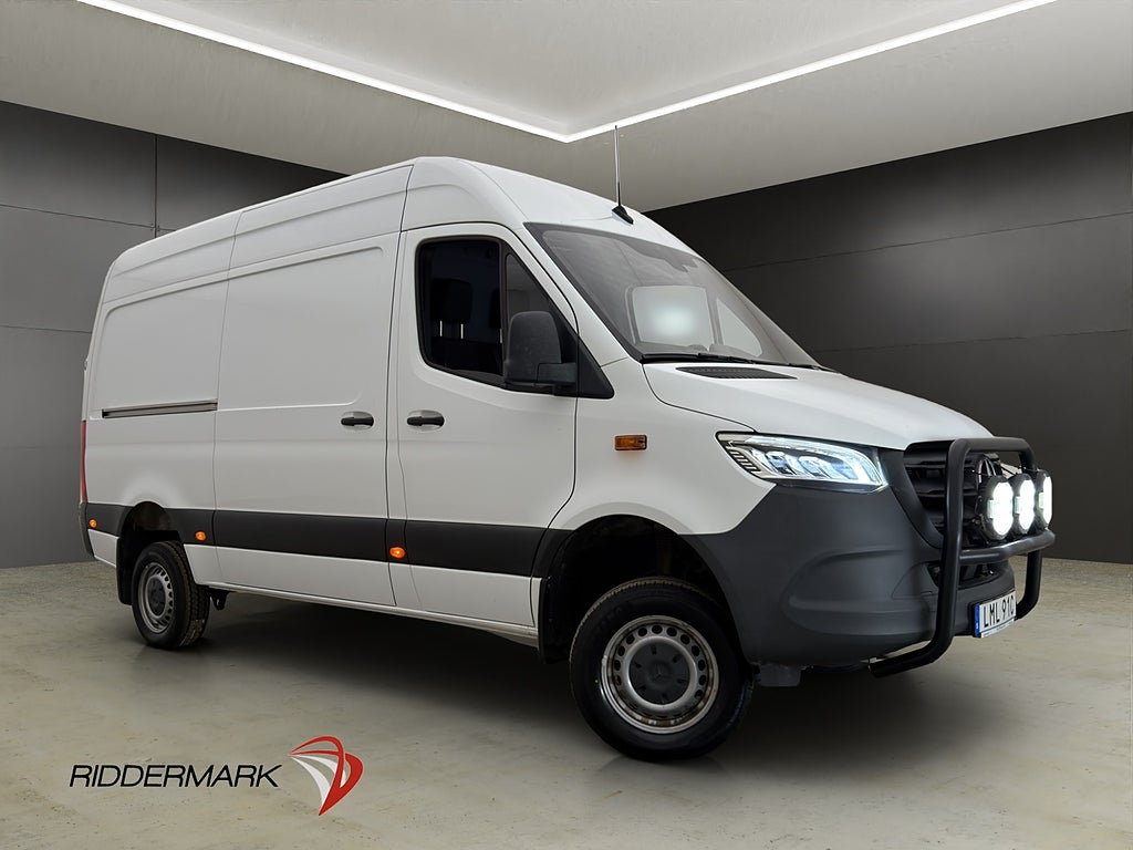 Mercedes-Benz Sprinter 319 4x4 L2H2 Värm Drag B-Kamera Moms