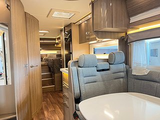 Husbil-integrerad Kabe TM I 810 LGB 13 av 28