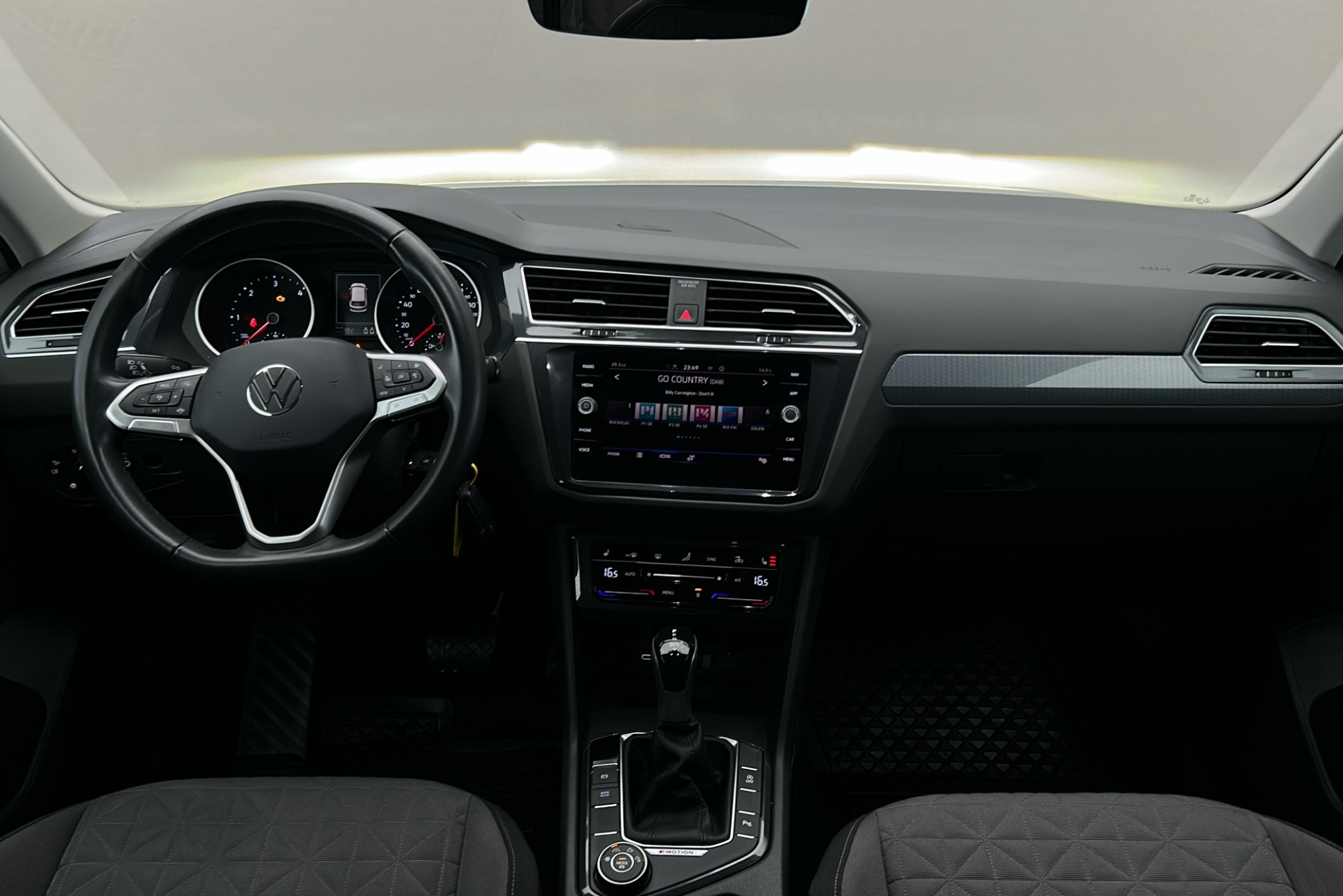 Volkswagen Tiguan 2021, bild 3/34