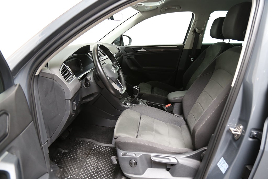 Volkswagen Tiguan 2,0 TDI 200hk 4Motion Elegance DSG Värmare Drag Leasbar 2021