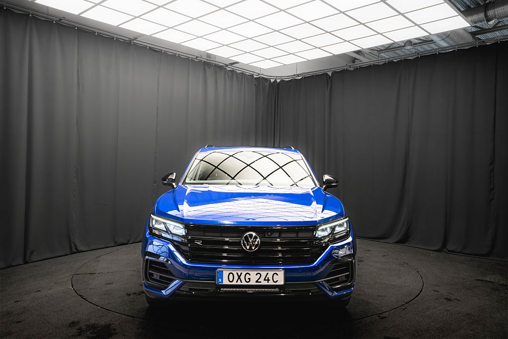Volkswagen Touareg R eHybrid V6 TSI 4M PANO LUFT 22'' DRAG N-VISION MOMS