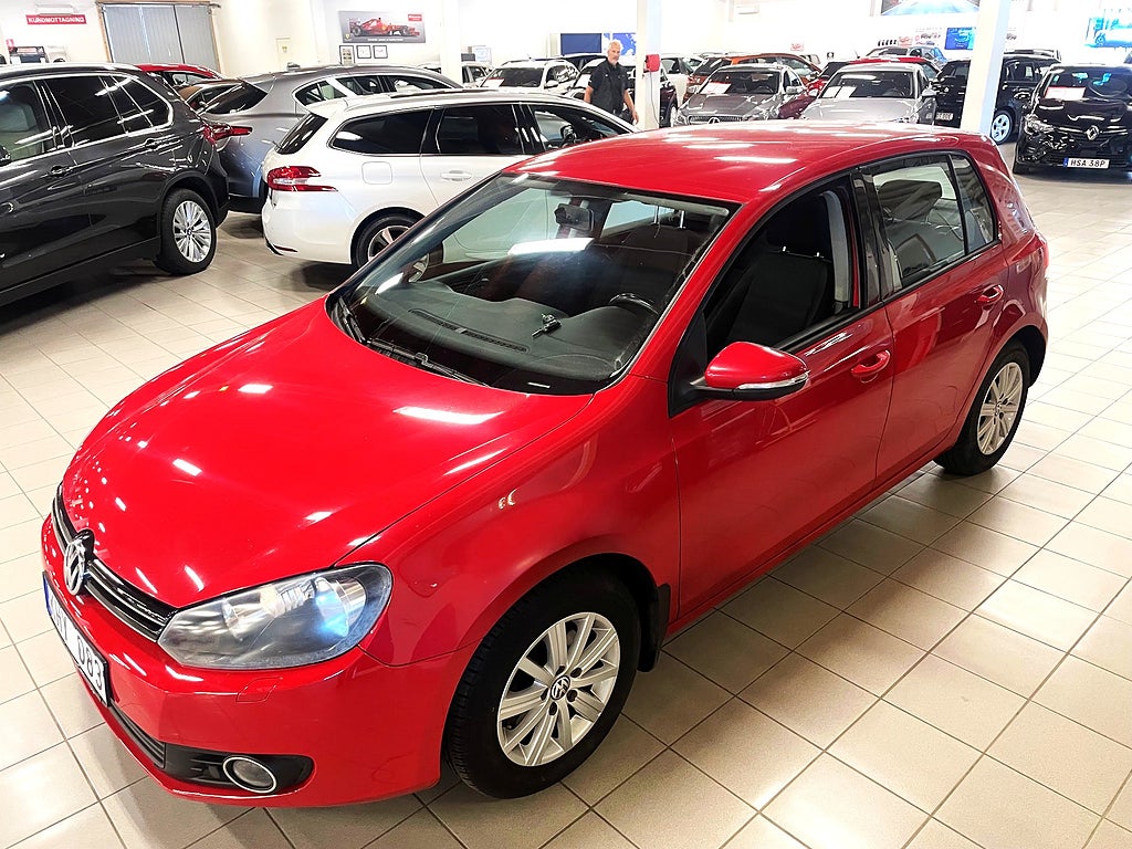 Volkswagen Golf 1,6 Nybesiktigad