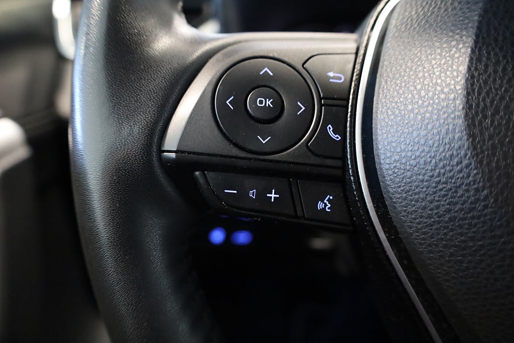 Toyota RAV4 Hybrid AWD-i E-CVT Active Kamera Rattvärme Keyless 2021