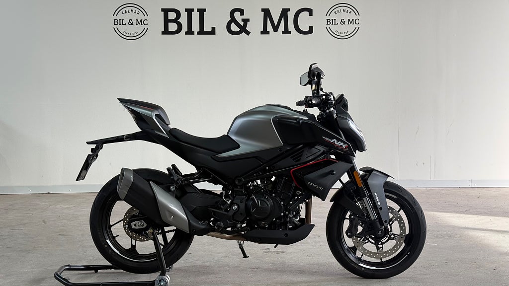 CFMOTO 450NK Låga mil nyskick 0kr insats 