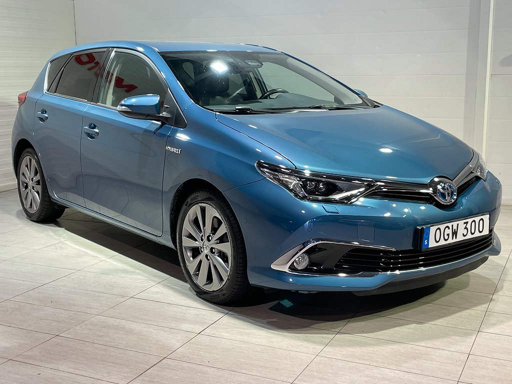 Toyota Auris Hybrid e-CVT Executive | Kamera | Farthållare 2016